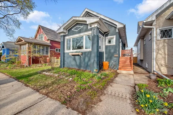 $549,900 | 828 South Taylor Avenue, Oak Park, IL 60304