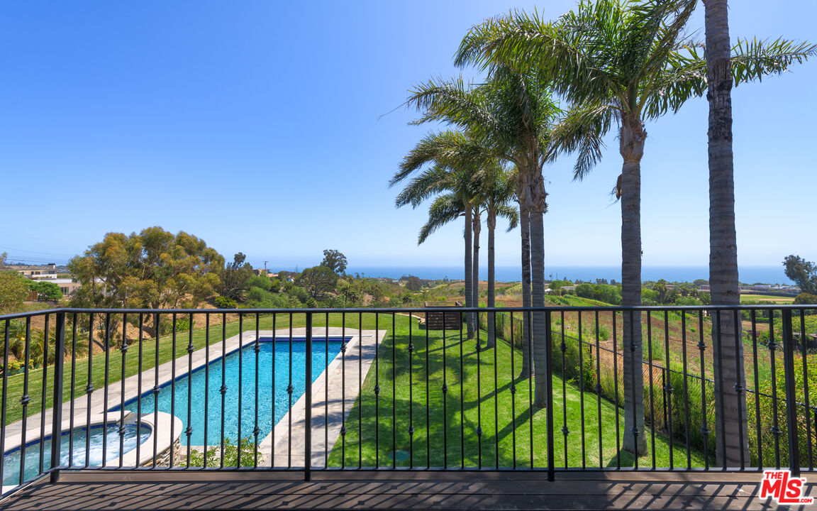 29660 Harvester Road Malibu, CA 90265 - Photo 16 of 45
