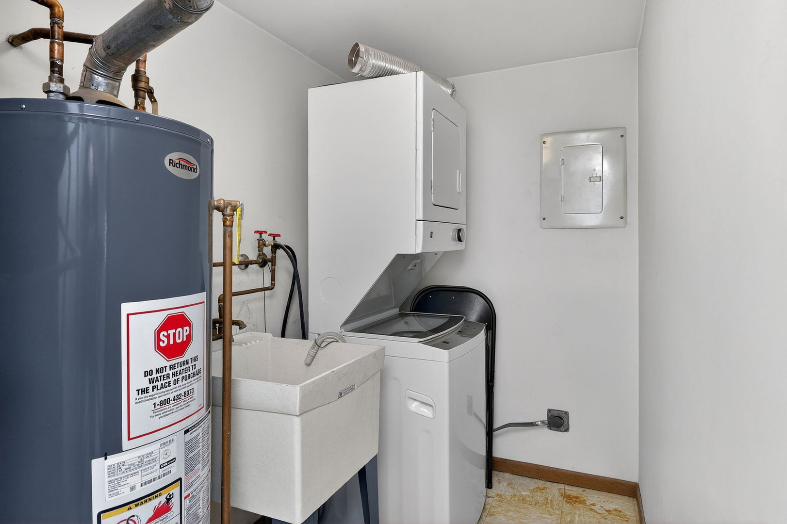 6441 West Pershing Road, Unit 305 Stickney, IL 60402 - Photo 13 of 17