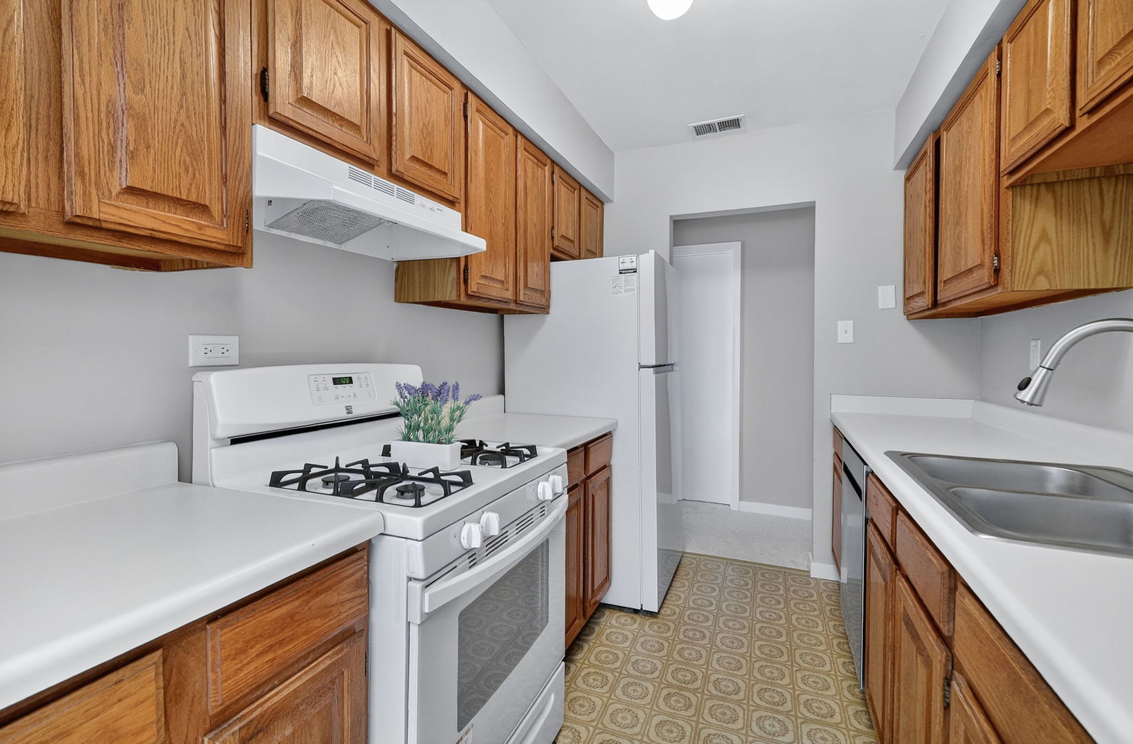 6441 West Pershing Road, Unit 305 Stickney, IL 60402 - Photo 8 of 17