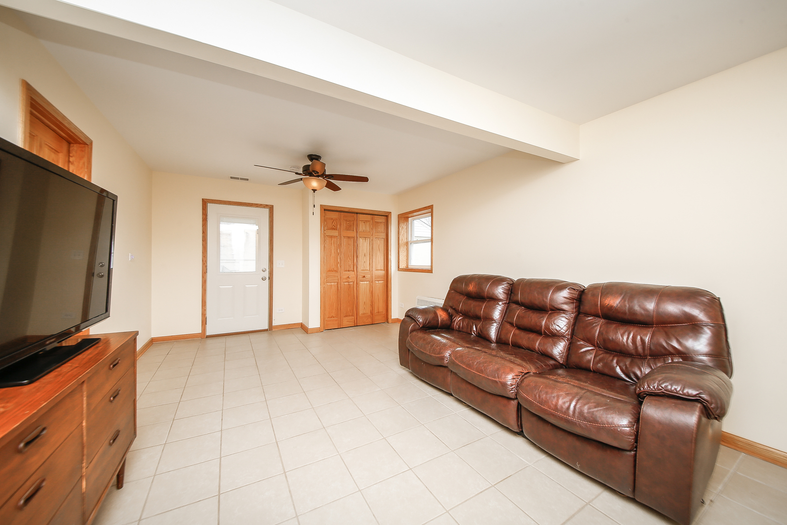 706 South Gables Boulevard Wheaton, IL 60189 - Photo 14 of 25