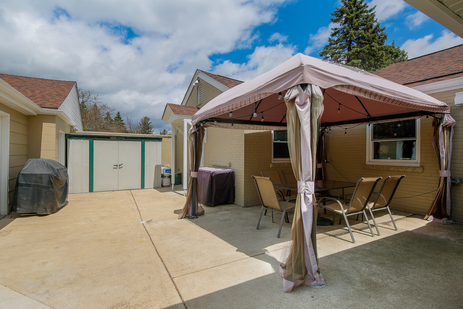 706 South Gables Boulevard Wheaton, IL 60189 - Photo 24 of 25