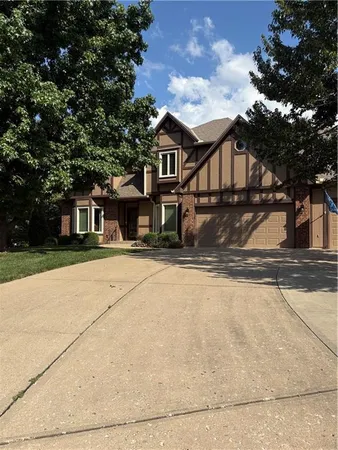 $450,000 | 2010 Hidden Valley Drive, Pleasant Hill, MO 64080