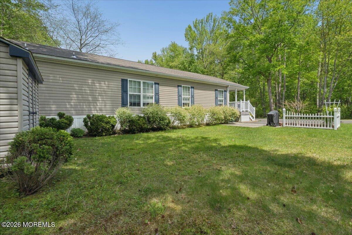 130 Village Road, Unit 130 Morganville, NJ 07751 - Photo 5 of 24 05-Image-5