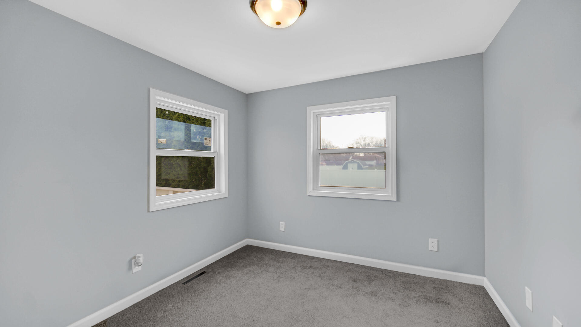 337 North Dearborn Street Hobart, IN 46342 - Photo 14 of 19 an empty room with a window