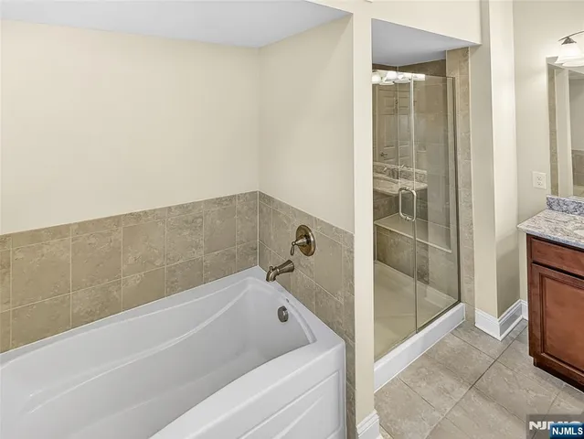 $799,900 | 83 Brownstone Road, Clifton, NJ 07013