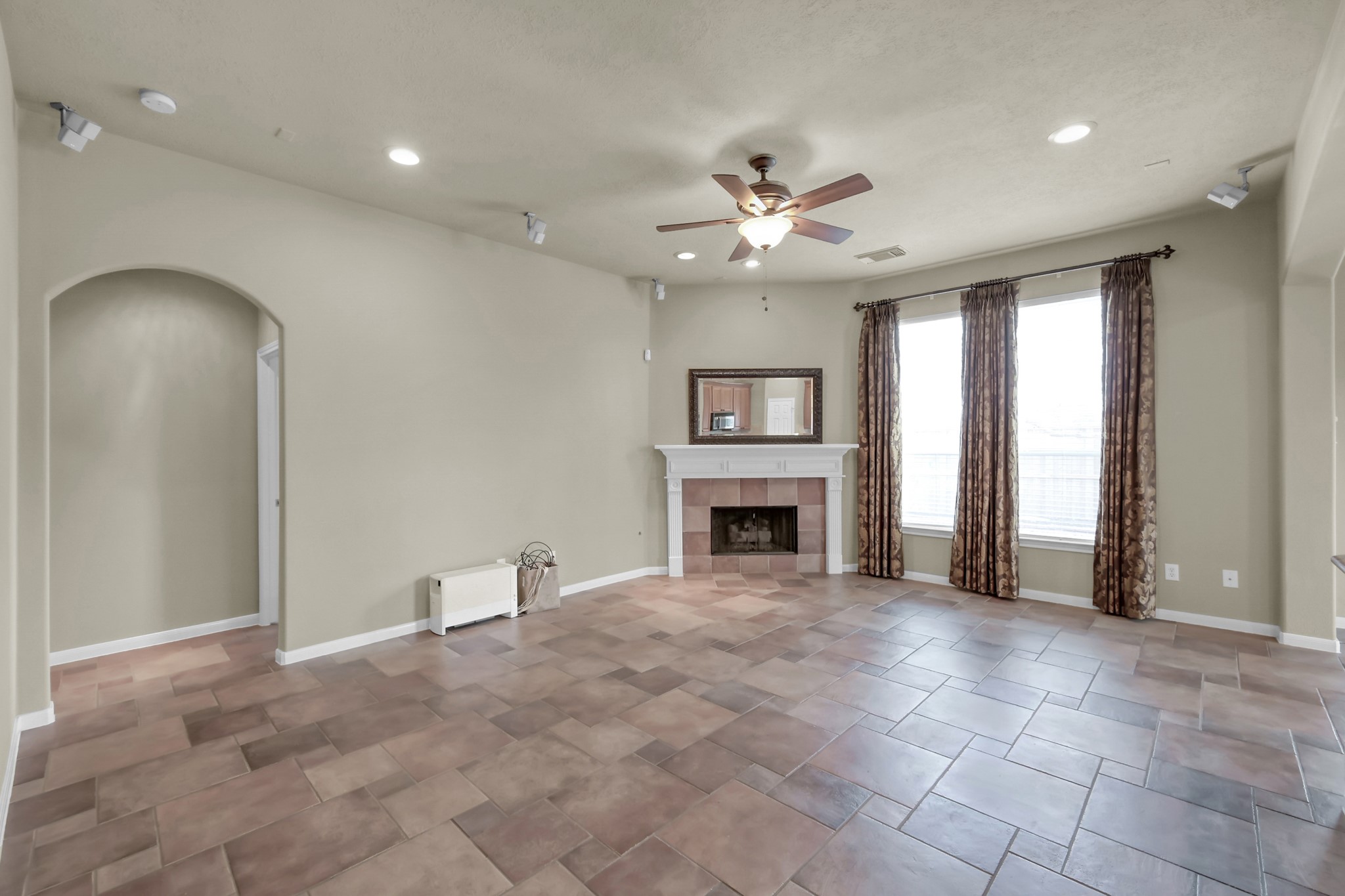 19202 Countryhills Court Spring, TX 77388 - Photo 10 of 39