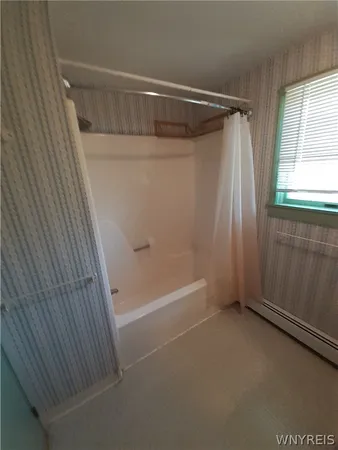 $2,700 | 1028 East Main Street, East Aurora, NY 14052