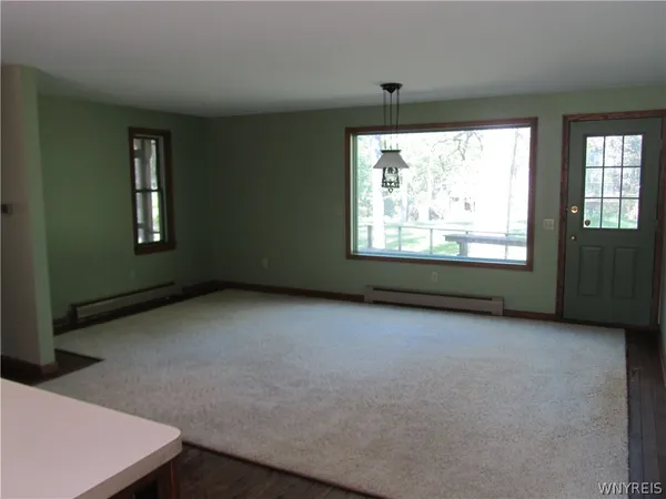 $2,700 | 1028 East Main Street, East Aurora, NY 14052