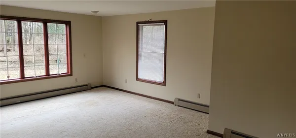 $2,700 | 1028 East Main Street, East Aurora, NY 14052