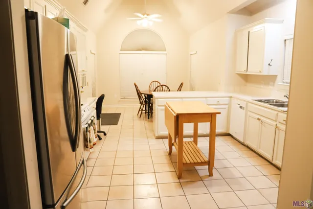 $265,000 | 18252 Lake Myrtle Drive, Baton Rouge, LA 70817