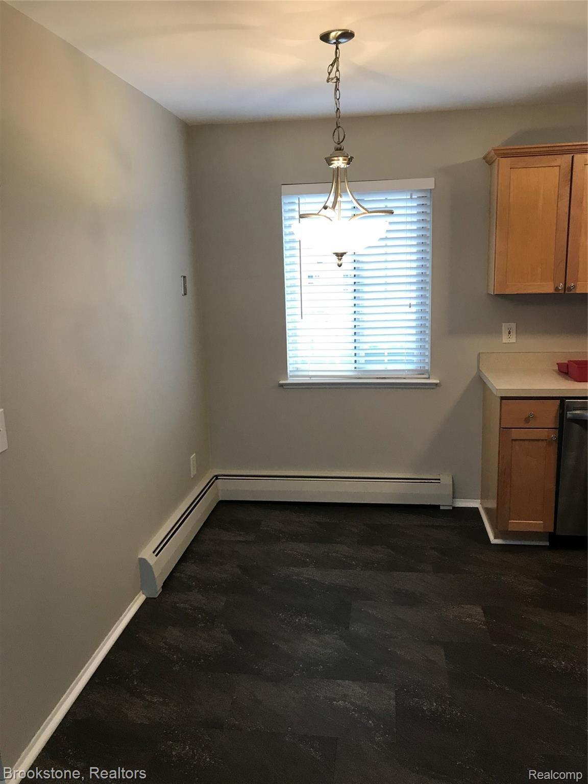 436 Romeo Road, Unit 321 Rochester, MI 48307 - Photo 3 of 9 AD21C706-24DC-4F7E-83A4-278210DE8564.jpeg