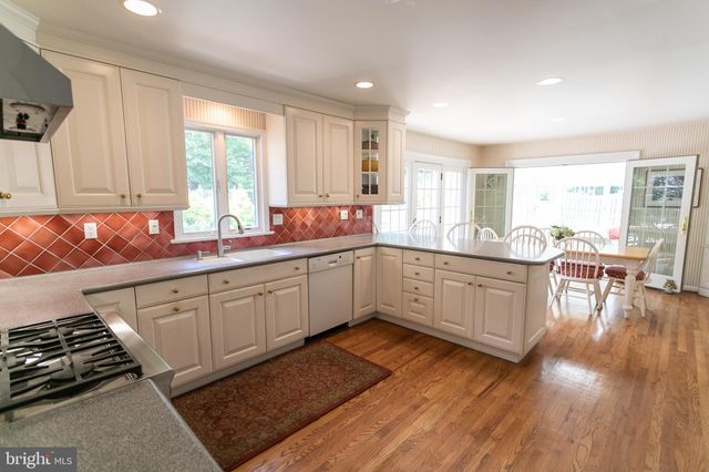 $1,162,000 | 400 Fox Chapel Lane, Wayne, PA 19087