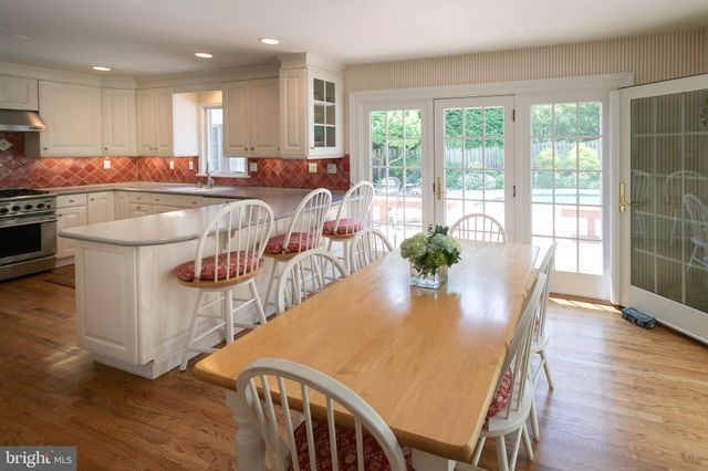 $1,162,000 | 400 Fox Chapel Lane, Wayne, PA 19087