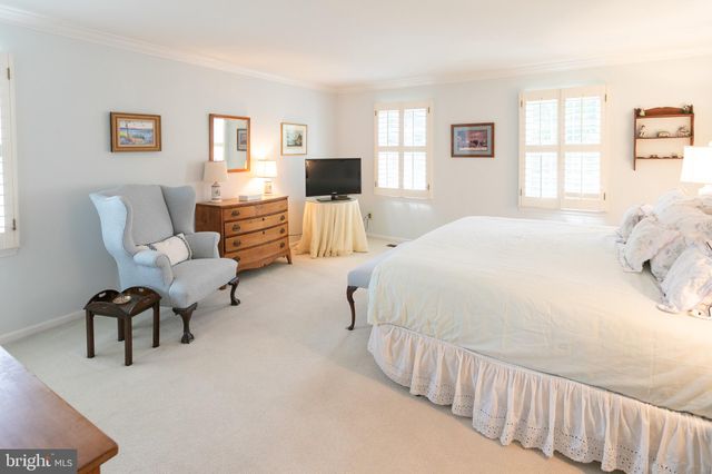 $1,162,000 | 400 Fox Chapel Lane, Wayne, PA 19087