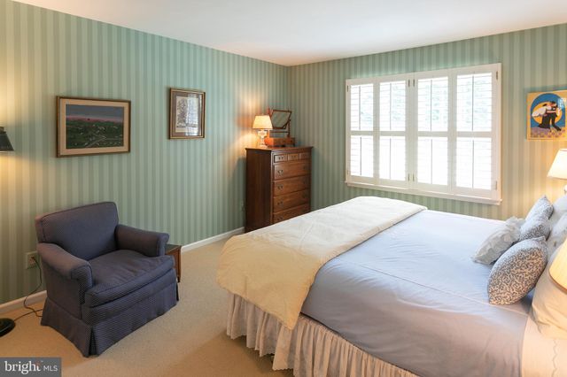 $1,162,000 | 400 Fox Chapel Lane, Wayne, PA 19087