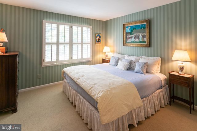 $1,162,000 | 400 Fox Chapel Lane, Wayne, PA 19087