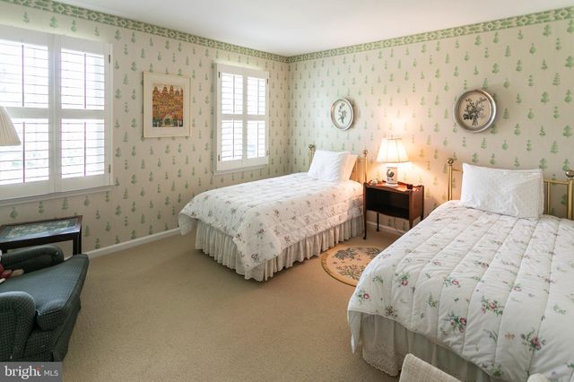 $1,162,000 | 400 Fox Chapel Lane, Wayne, PA 19087