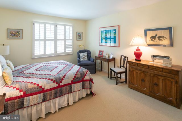 $1,162,000 | 400 Fox Chapel Lane, Wayne, PA 19087