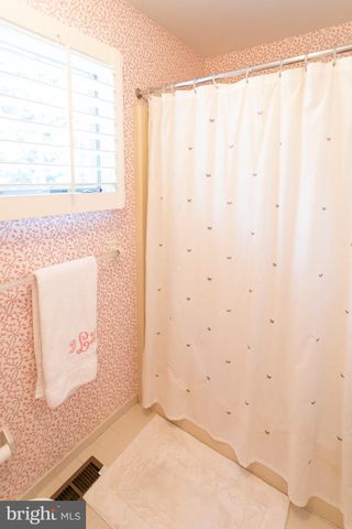 $1,162,000 | 400 Fox Chapel Lane, Wayne, PA 19087