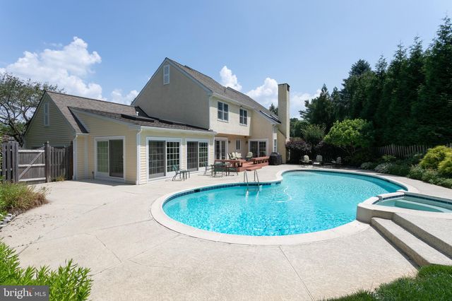 $1,162,000 | 400 Fox Chapel Lane, Wayne, PA 19087