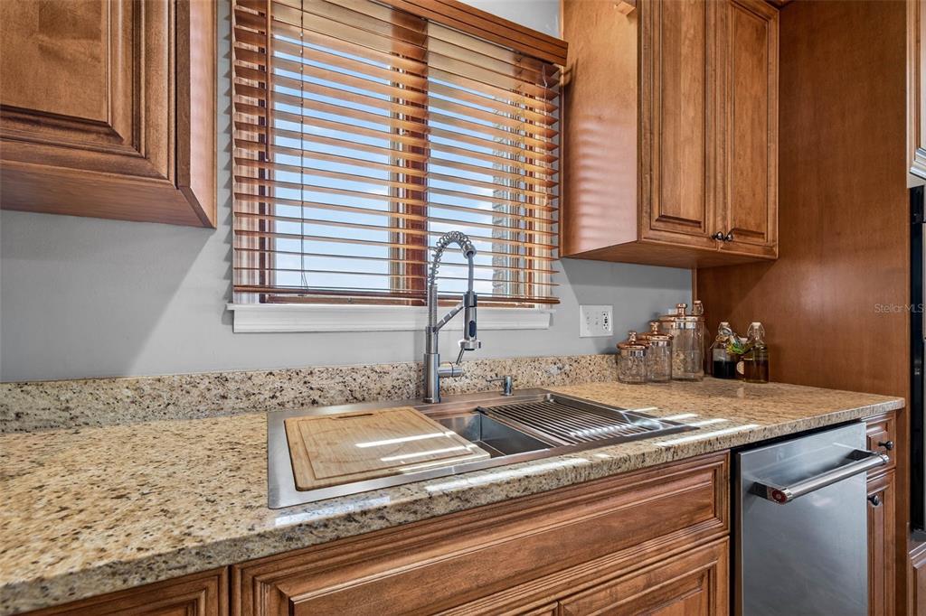 36649 Covington Road Dade City, FL 33525 - Photo 13 of 77