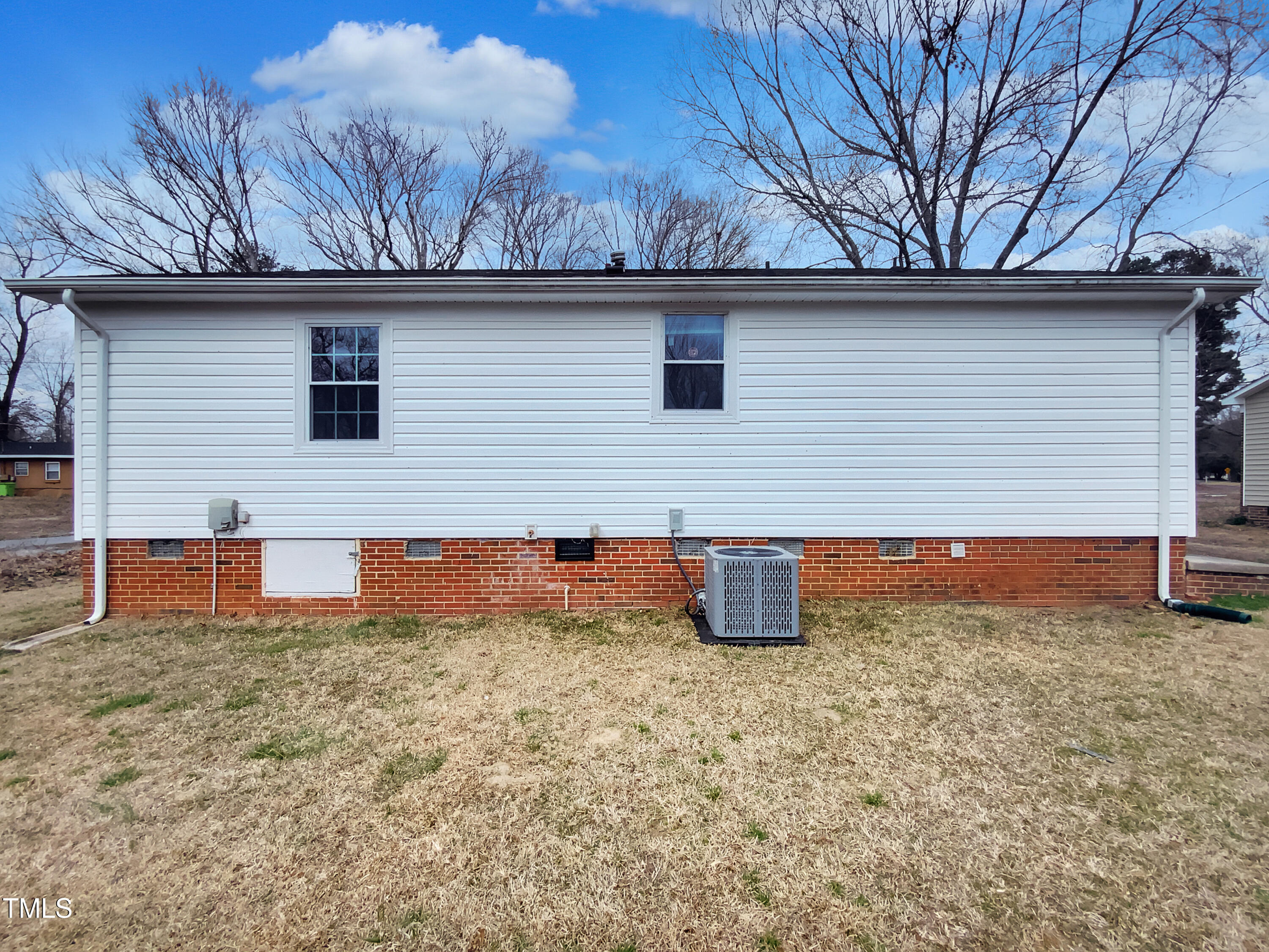 2412 Little John Road Raleigh, NC 27610 - Photo 8 of 20 listing_18