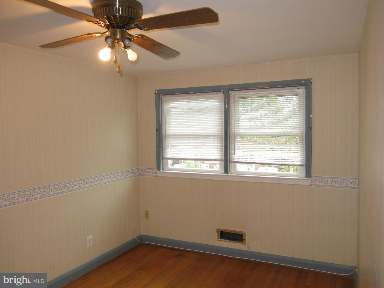 1541 Barrett Road Baltimore, MD 21207 - Photo 6 of 13 Bedroom