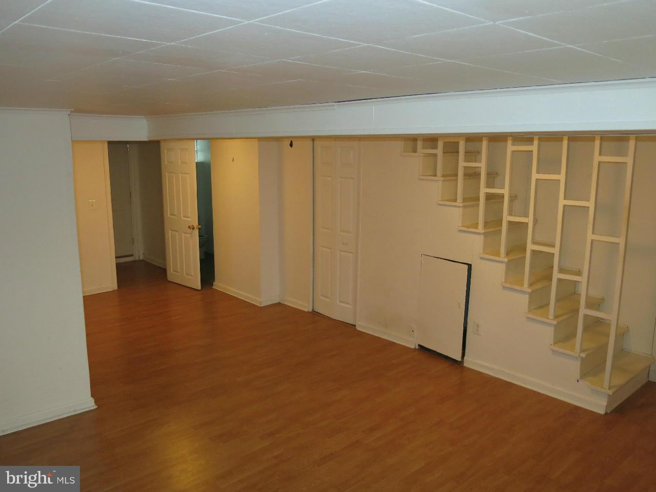 1541 Barrett Road Baltimore, MD 21207 - Photo 10 of 13 Family Room