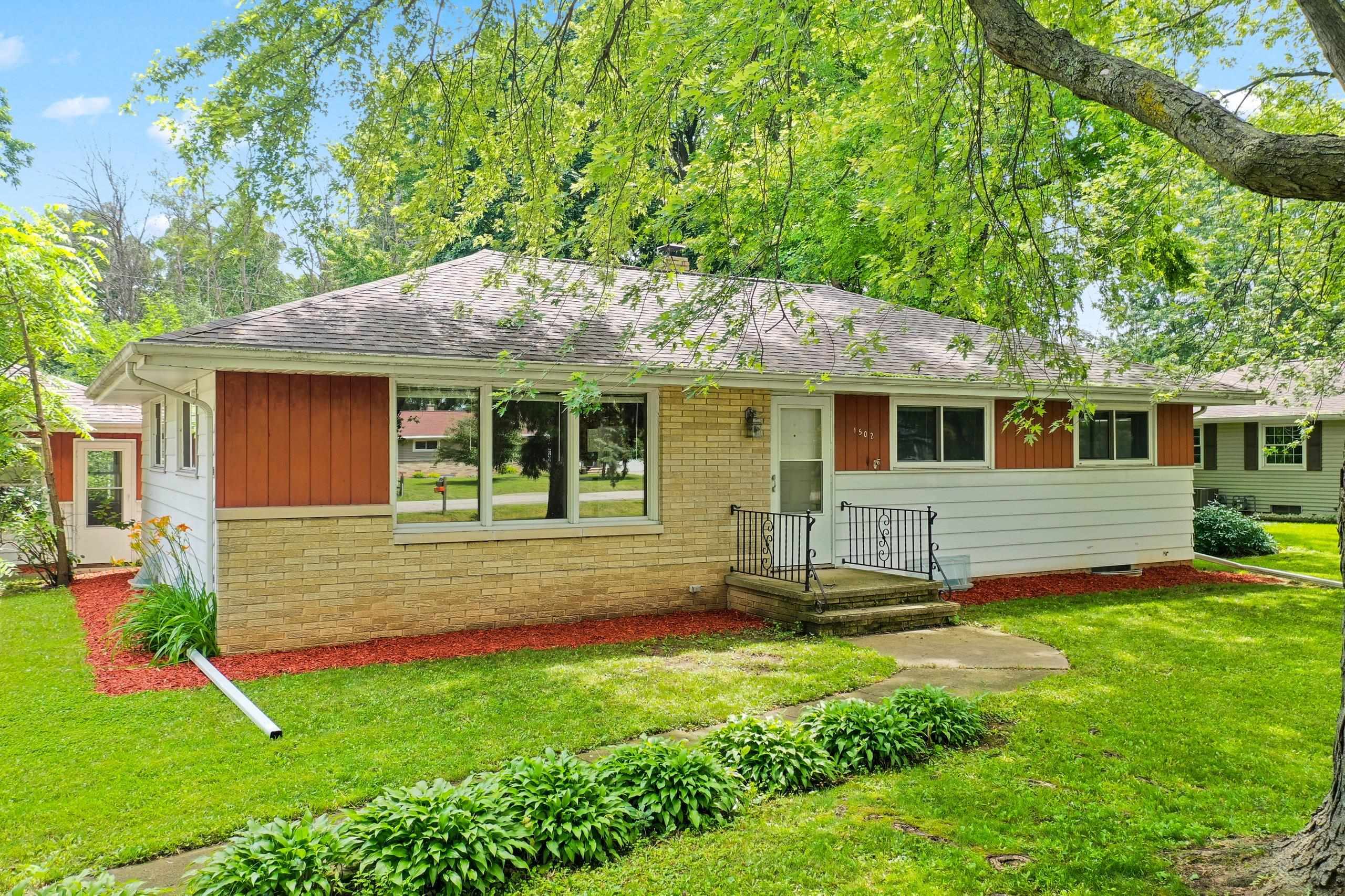 1502 South Van Dyke Road Appleton, WI 54914 - Photo 48 of 53