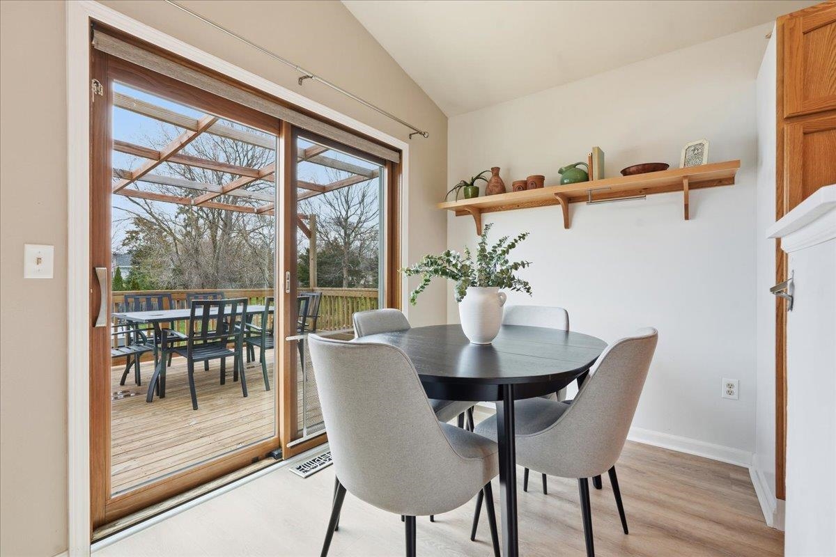 142 Meadow Ridge Lane Madison, WI 53704 - Photo 12 of 67