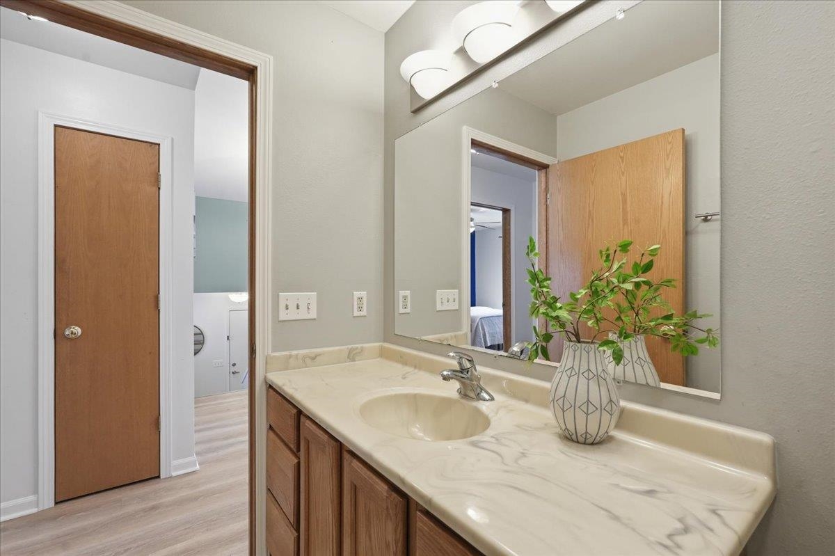 142 Meadow Ridge Lane Madison, WI 53704 - Photo 24 of 67