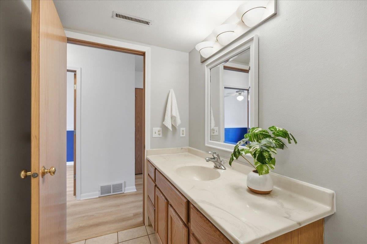142 Meadow Ridge Lane Madison, WI 53704 - Photo 40 of 67