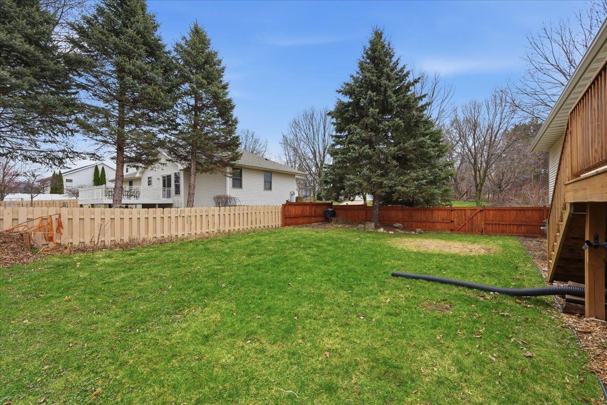 142 Meadow Ridge Lane Madison, WI 53704 - Photo 46 of 67