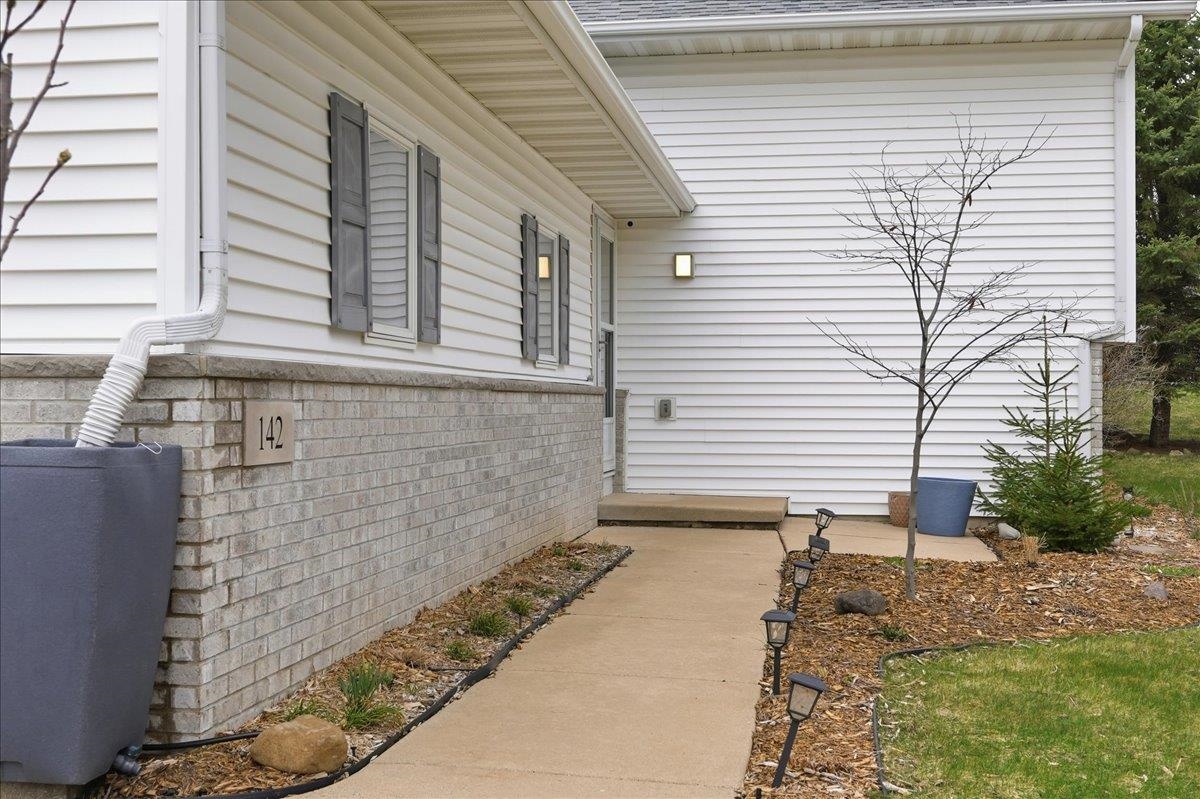 142 Meadow Ridge Lane Madison, WI 53704 - Photo 52 of 67
