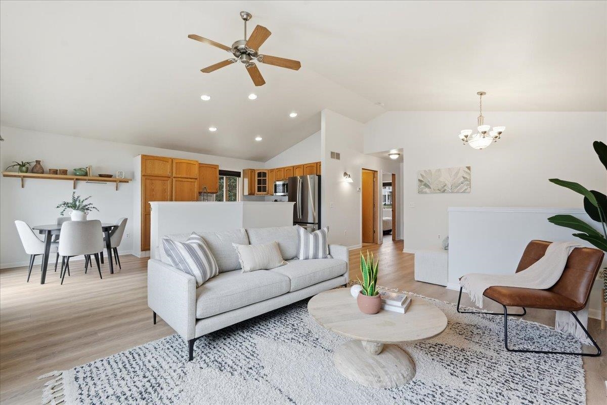 142 Meadow Ridge Lane Madison, WI 53704 - Photo 10 of 67