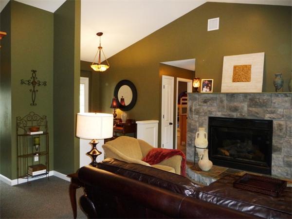 6 Paradise Lake Road Monson, MA 01057 - Photo 4 of 29