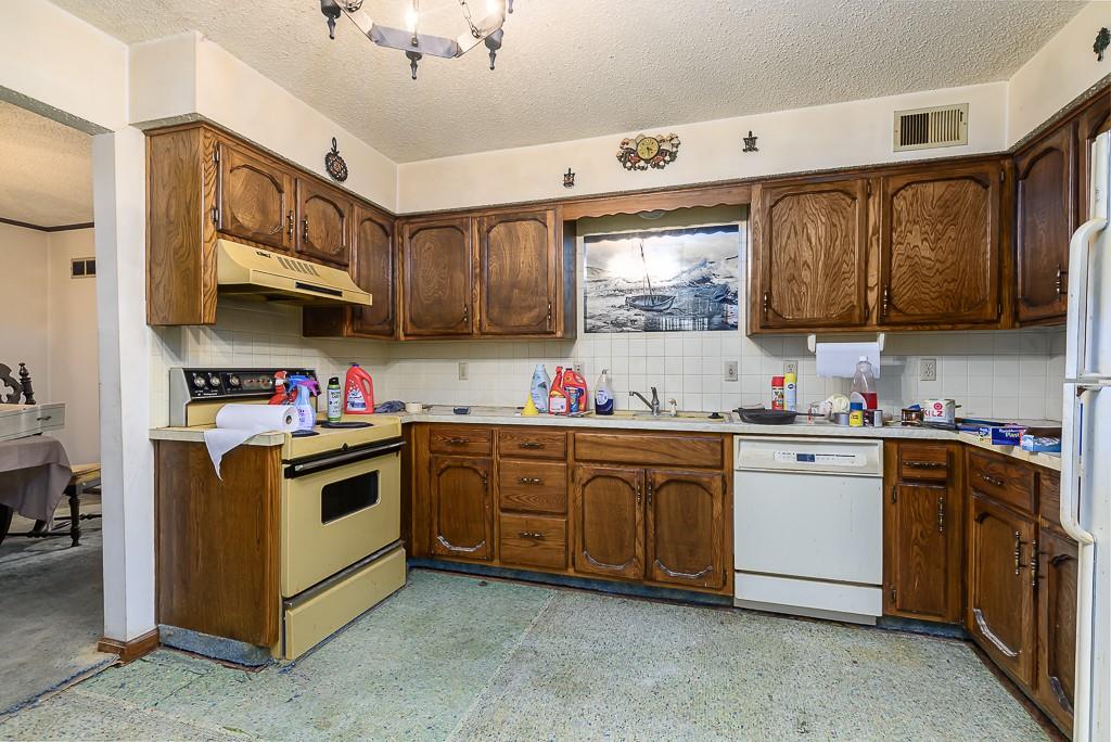 406 Ash Street Linwood, KS 66052 - Photo 9 of 30