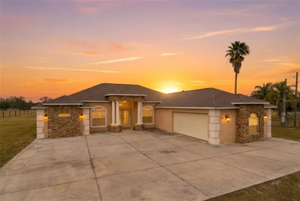 $695,000 | 27001 Baxter Street, Brooksville, FL 34602