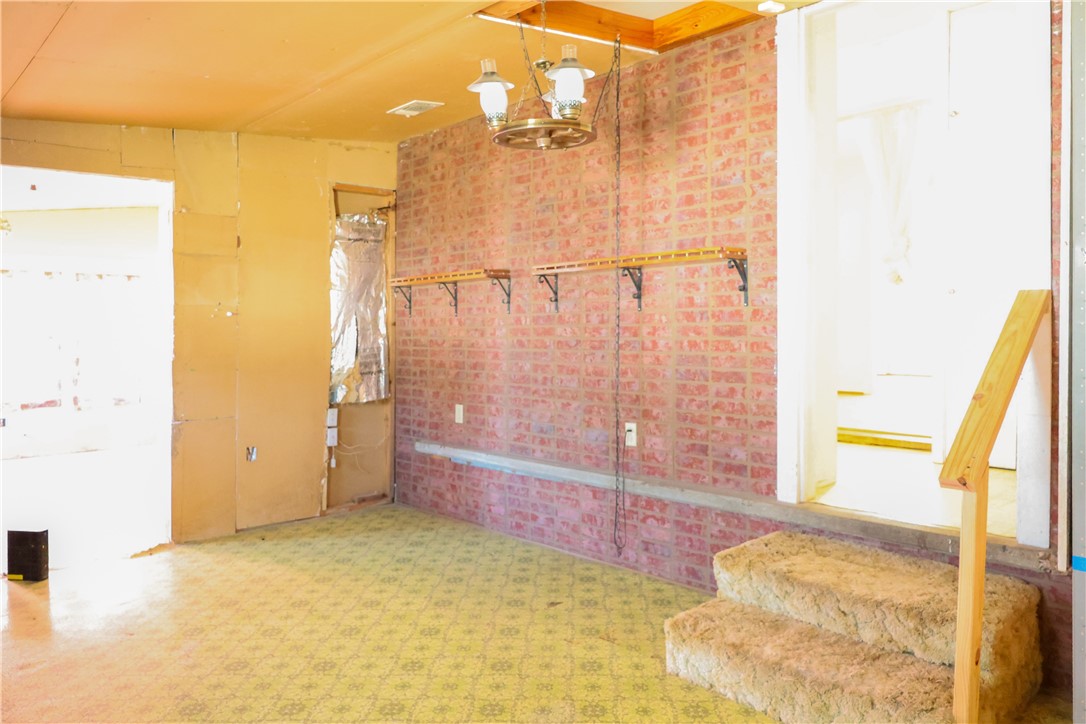 1023 Ross Avenue Alice, TX 78332 - Photo 8 of 13 Bonus Room
