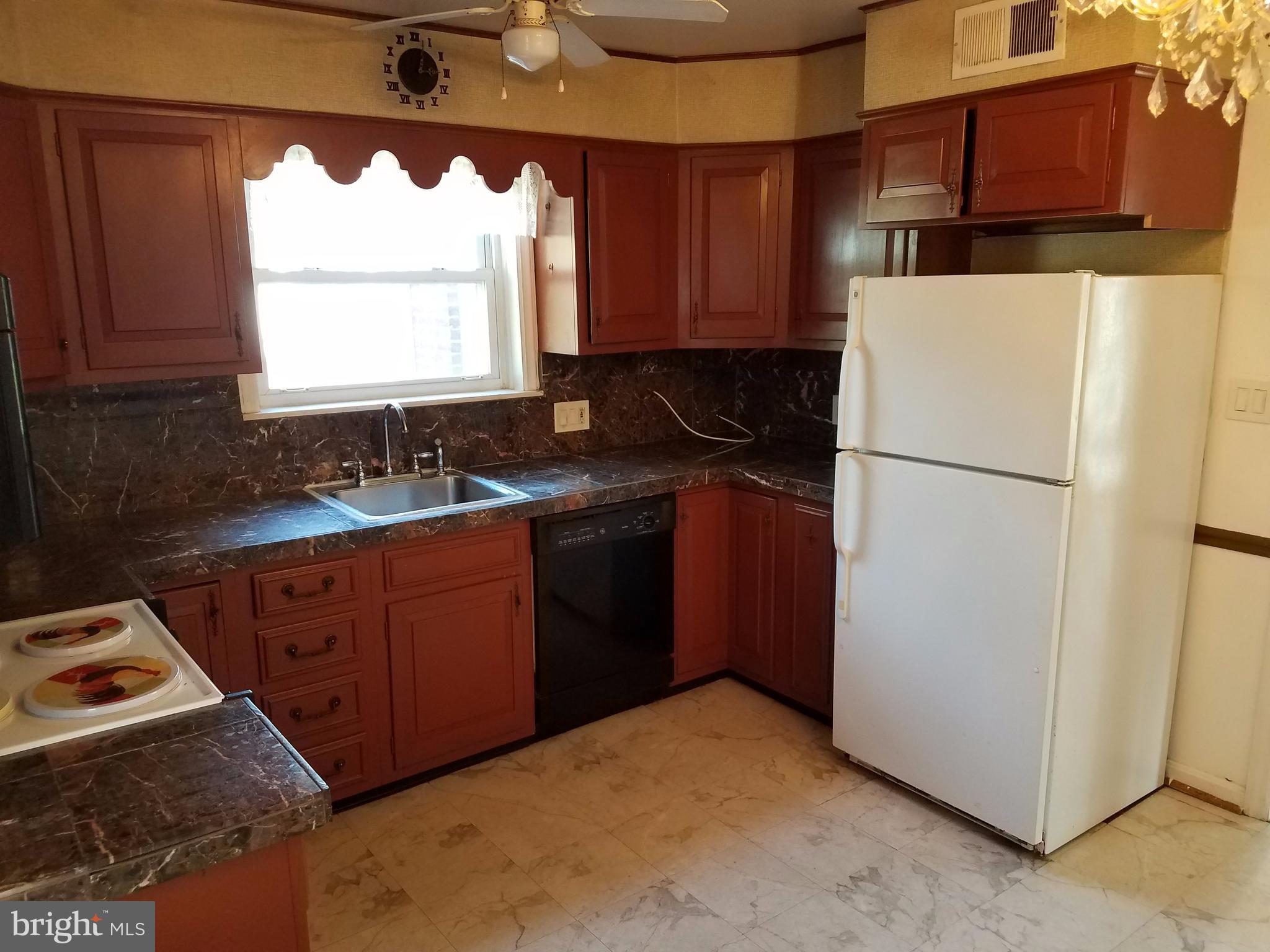 2901 Dawson Avenue Silver Spring, MD 20902 - Photo 3 of 16 Kitchen