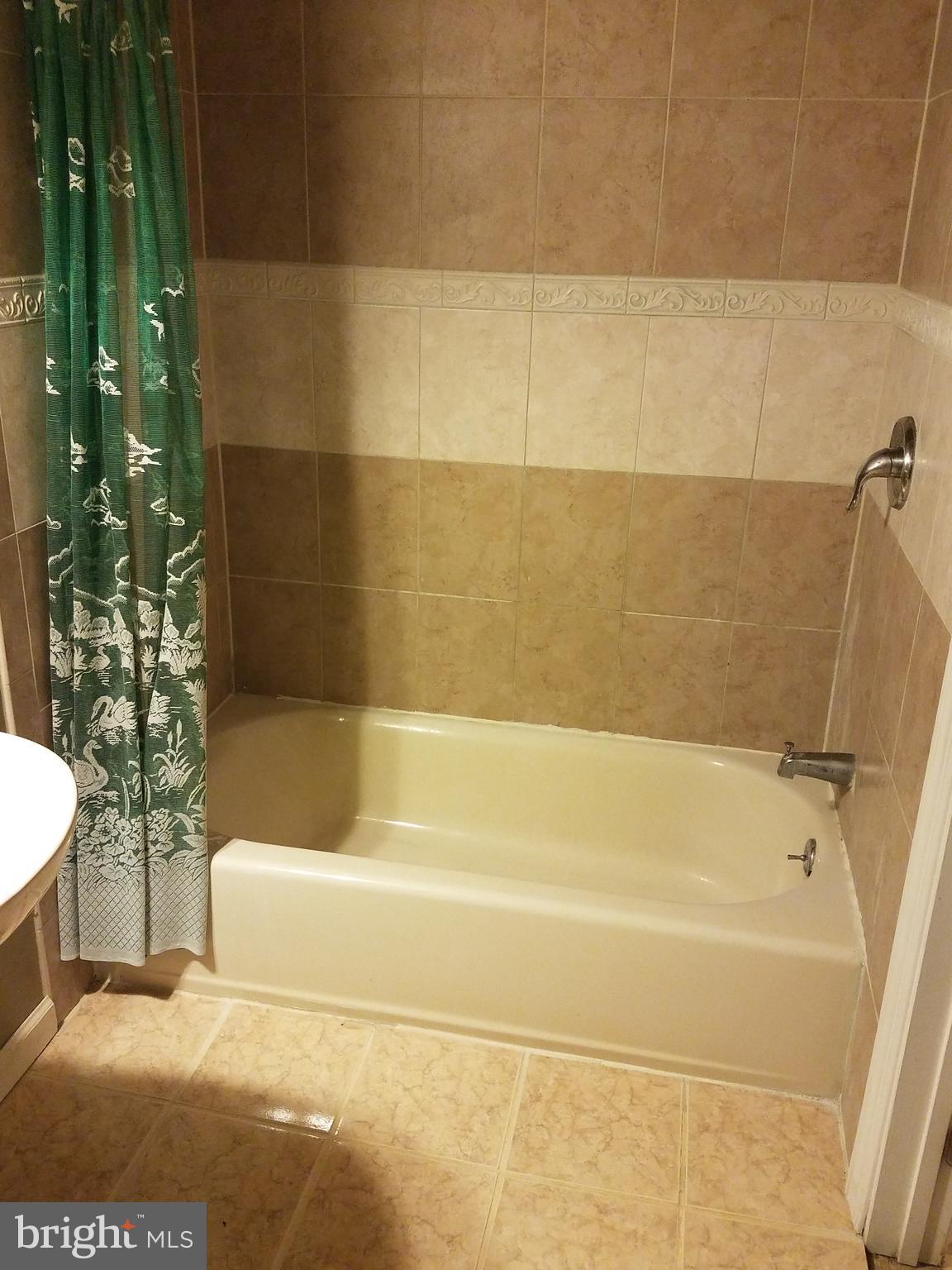 2901 Dawson Avenue Silver Spring, MD 20902 - Photo 10 of 16 Bath