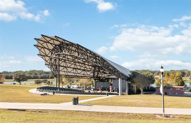 $404,999 | 612 Emerald Grv Street, Apopka, FL 32703