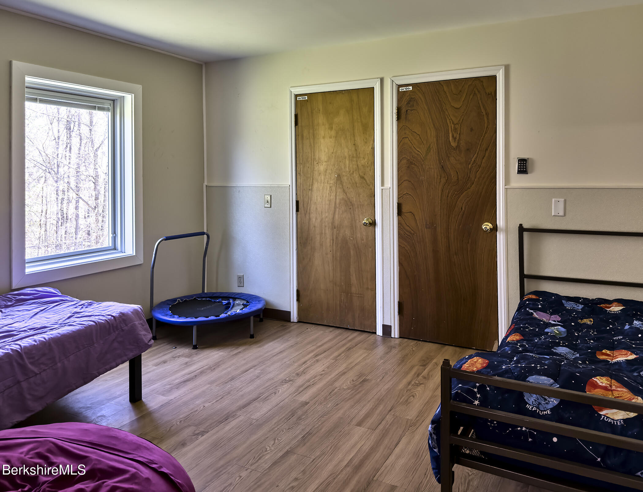 349 Old Stockbridge Road Lenox, MA 01240 - Photo 29 of 54 Dormitory - Dellea Hall Bedroom