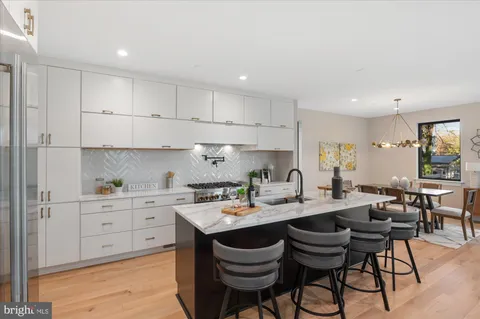 $2,600,000 | 5445 33rd Street Northwest, Washington, DC 20015