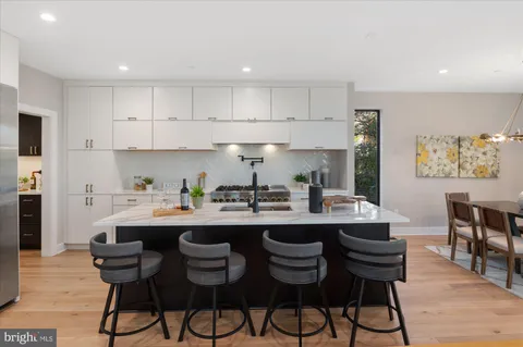 $2,600,000 | 5445 33rd Street Northwest, Washington, DC 20015