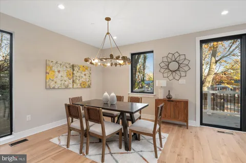 $2,600,000 | 5445 33rd Street Northwest, Washington, DC 20015