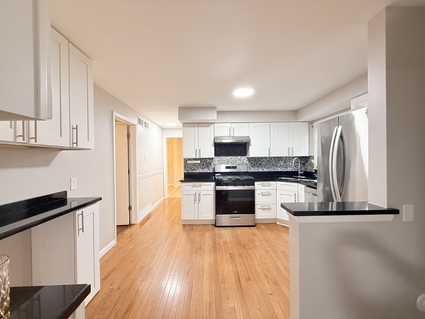 5818 West 60th Street Chicago, IL 60638 - Photo 13 of 40