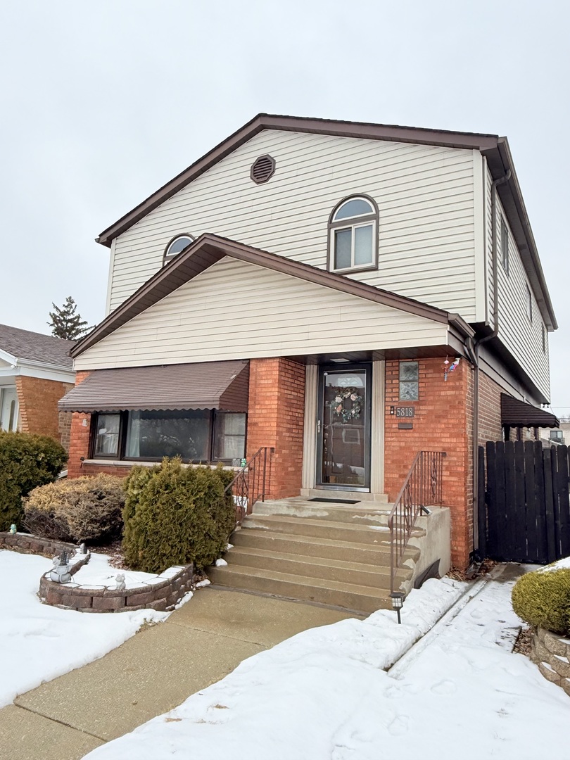 5818 West 60th Street Chicago, IL 60638 - Photo 2 of 40