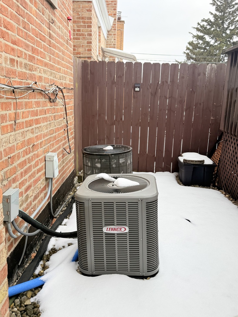 5818 West 60th Street Chicago, IL 60638 - Photo 38 of 40